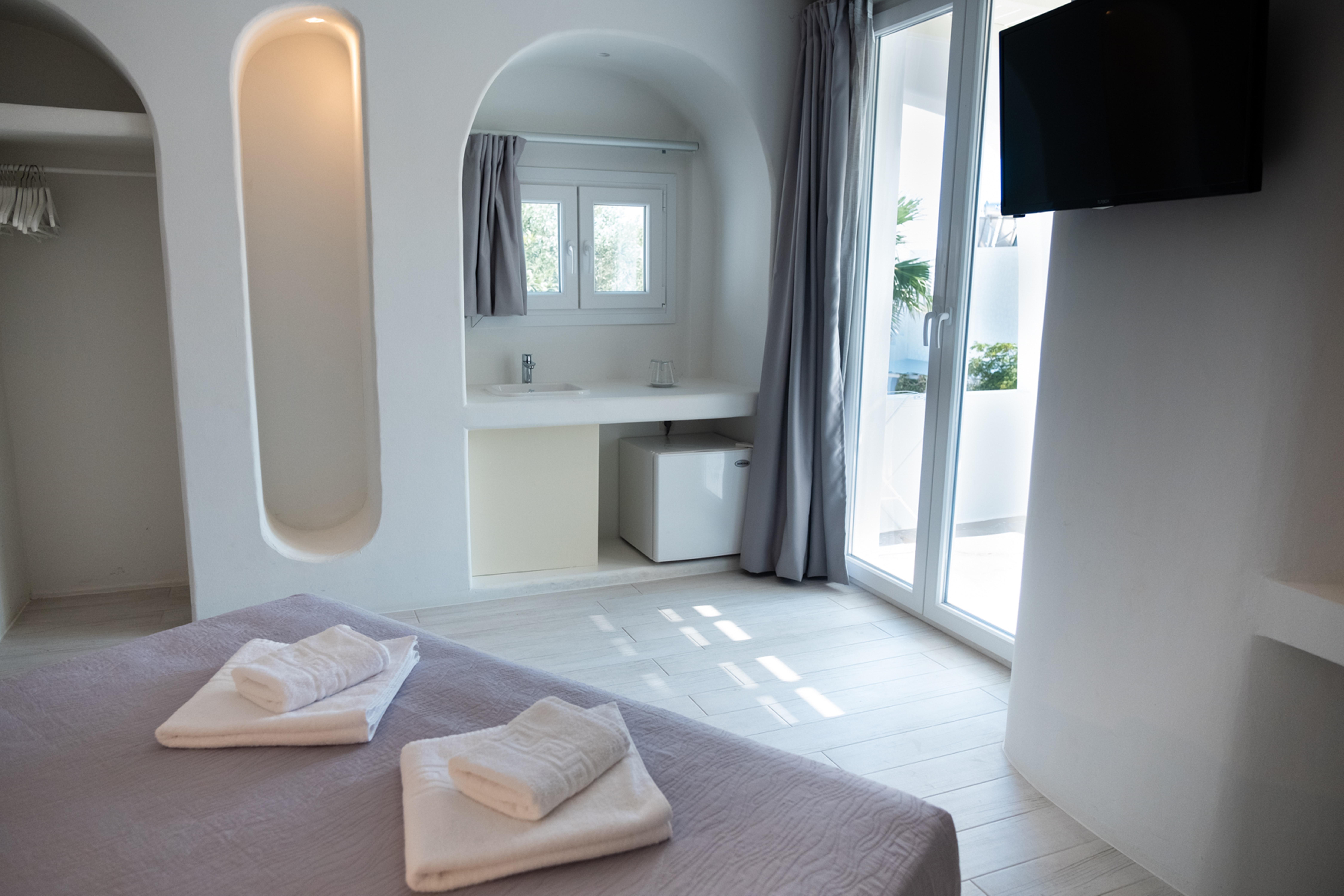 Aloni Hotel & Suites Píszo Livádi Kültér fotó